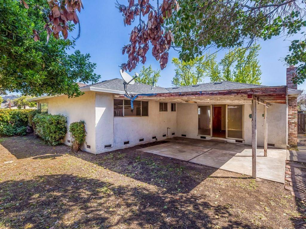 Los Gatos, CA 95032,227 Mary Alice DR