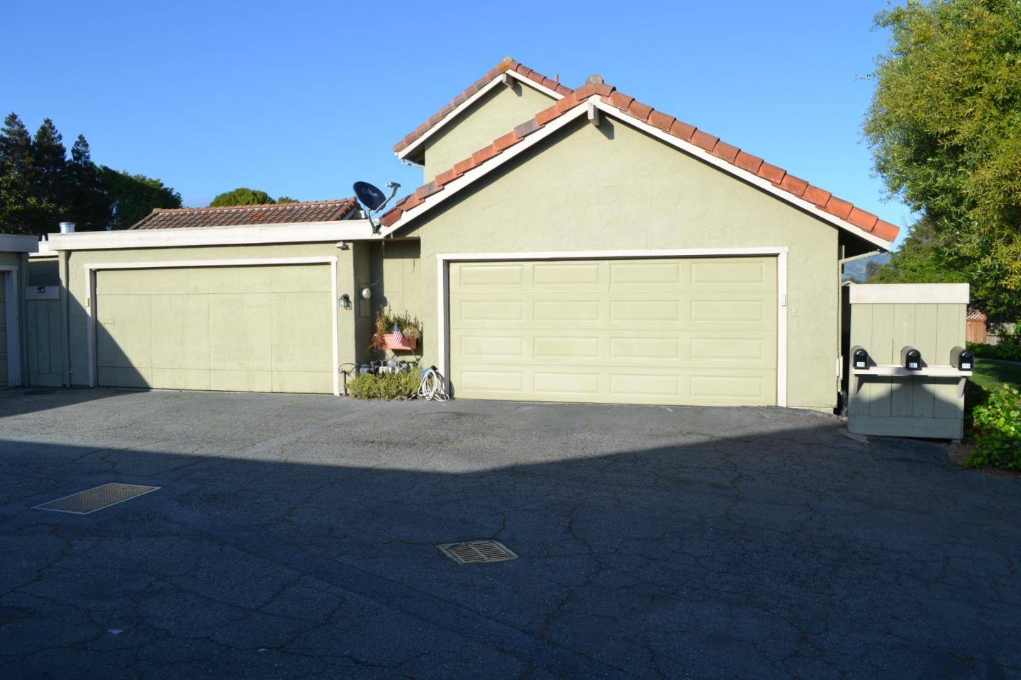 Watsonville, CA 95076,199 Crestview CT