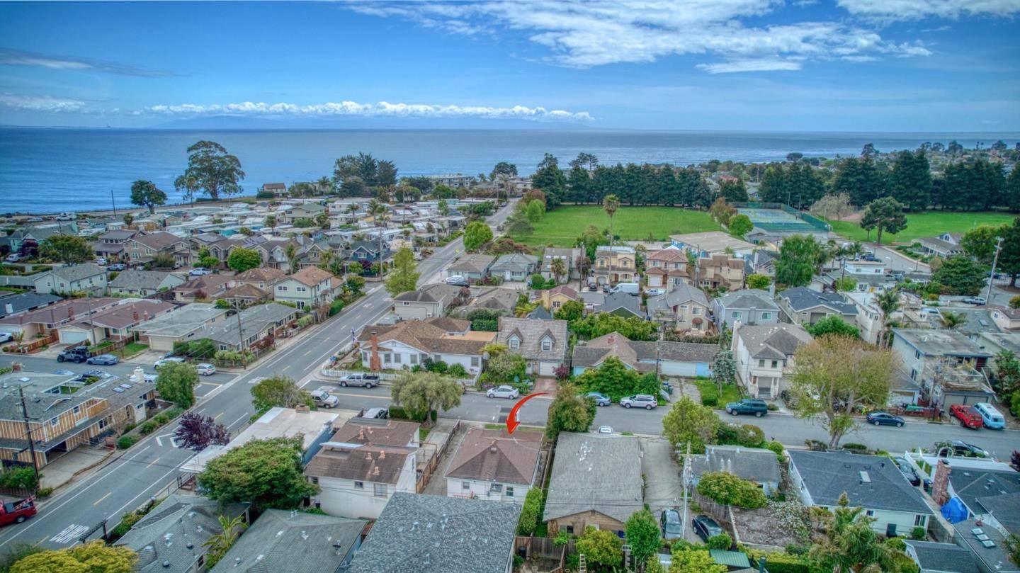 Capitola, CA 95010,4655 Opal ST