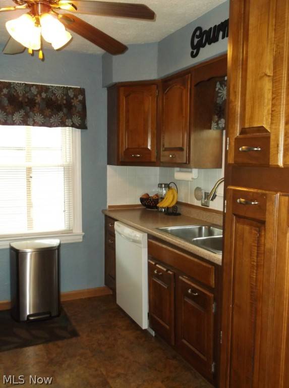 Akron, OH 44301,1754 Highview AVE