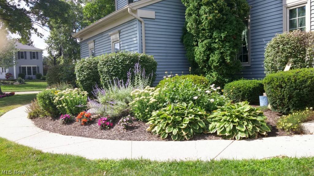 Rocky River, OH 44116,3852 Middle Post LN