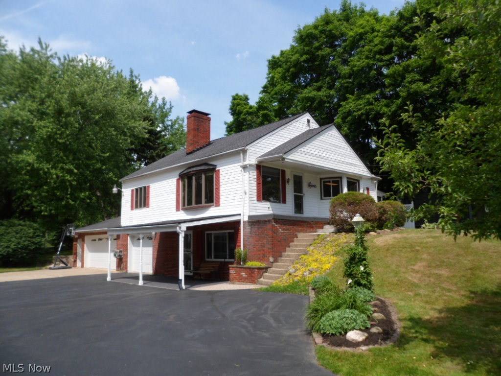 Uniontown, OH 44685,3093 Killian RD