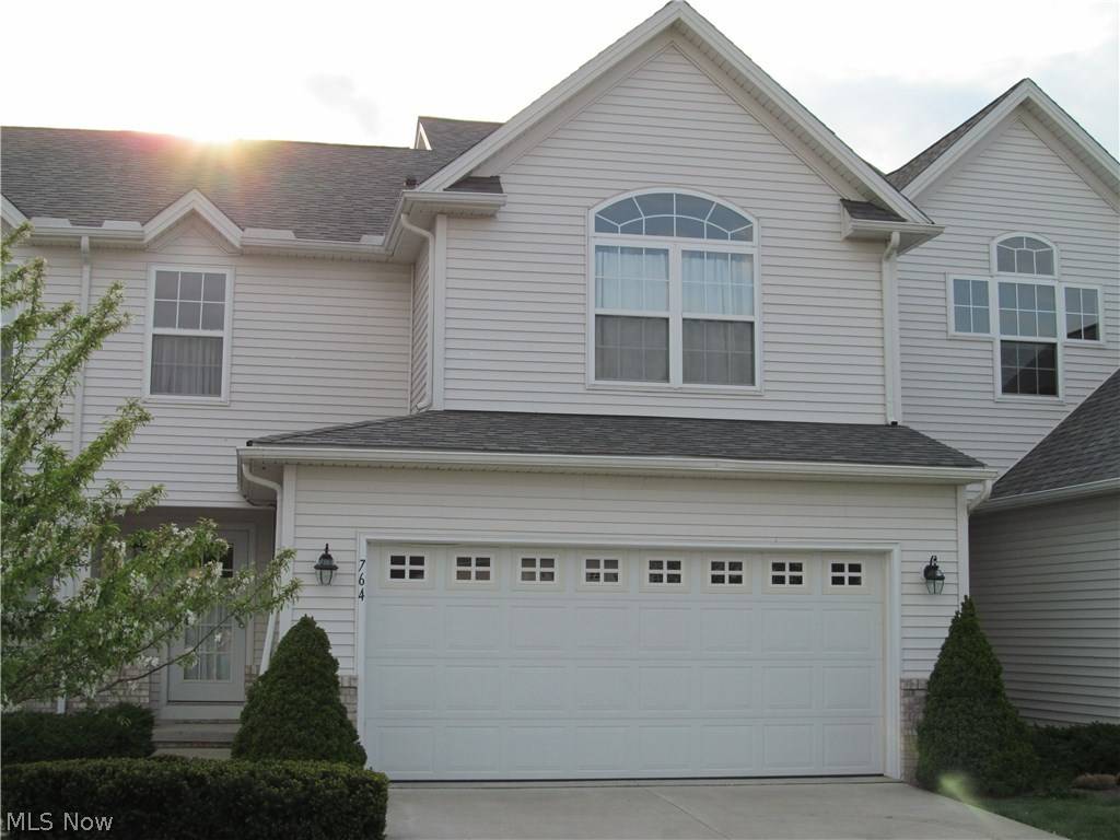 Avon Lake, OH 44012,810 Wildberry CIR