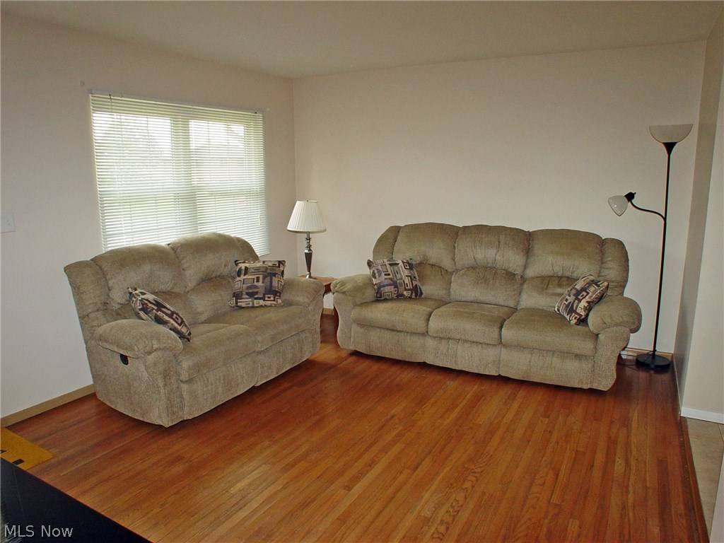 Follansbee, WV 26037,924 Donegal DR W