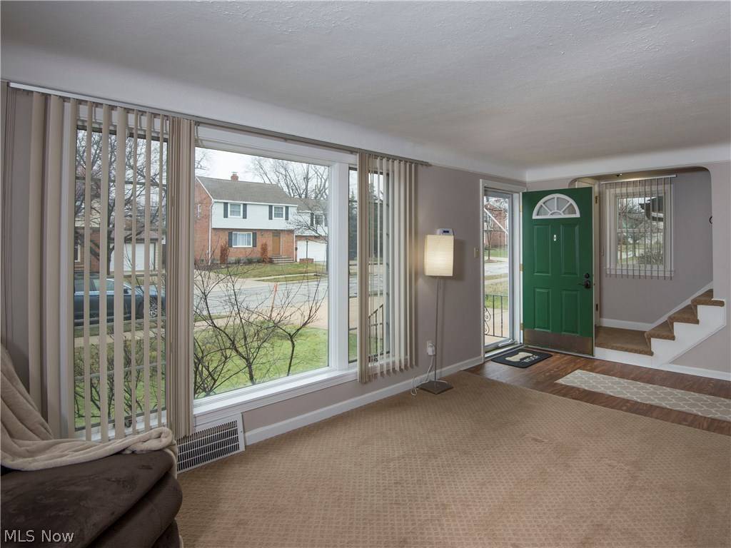 Lyndhurst, OH 44124,4852 Edsal DR