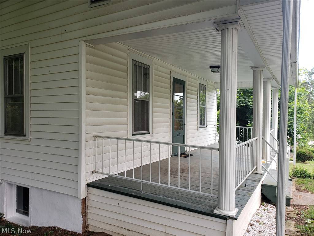 St. Clairsville, OH 43950,208 Maple AVE