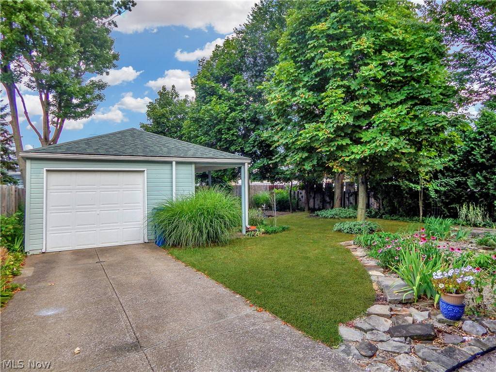 Parma Heights, OH 44130,6597 Mandalay DR