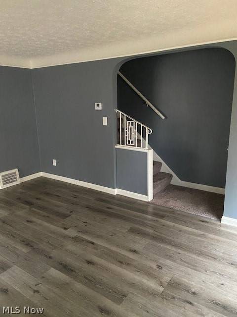 Euclid, OH 44132,355 E 250 ST