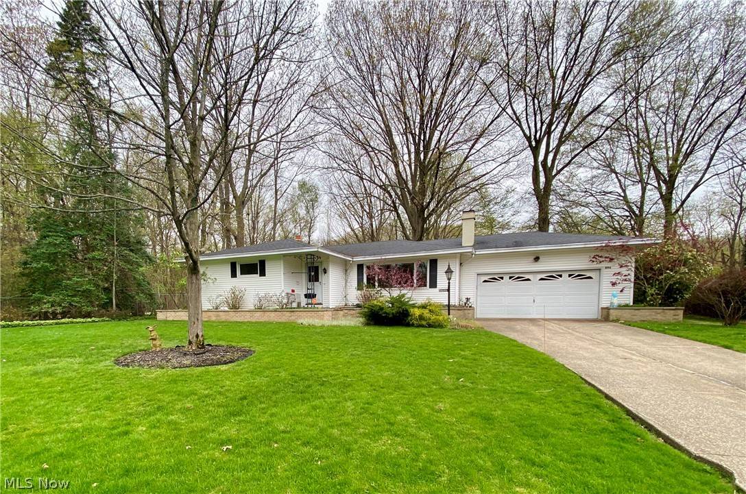 South Euclid, OH 44121,894 Haywood DR