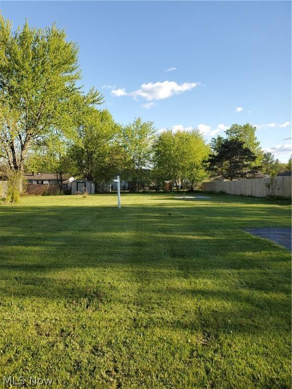 Youngstown, OH 44505,639 Aurora DR
