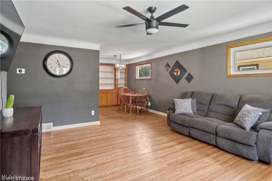 Parma Heights, OH 44130,6385 Mandalay DR