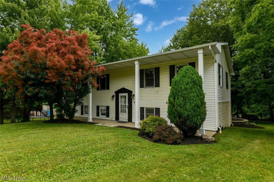 Norton, OH 44203,4127 Summit RD