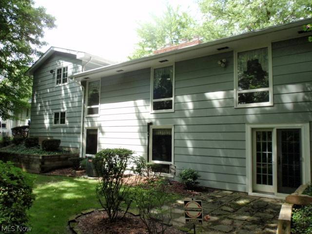 Elyria, OH 44035,529 Whitman BLVD