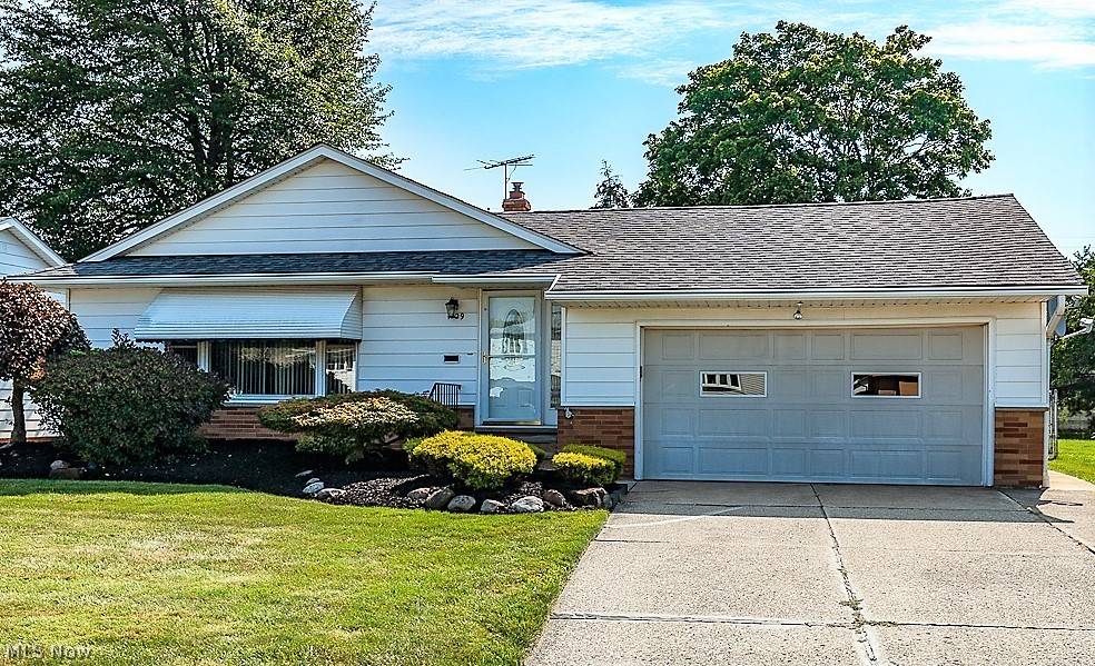 Mayfield Heights, OH 44124,1329 Bonnie LN