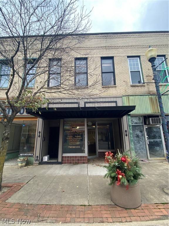 Zanesville, OH 43701,631 Main ST