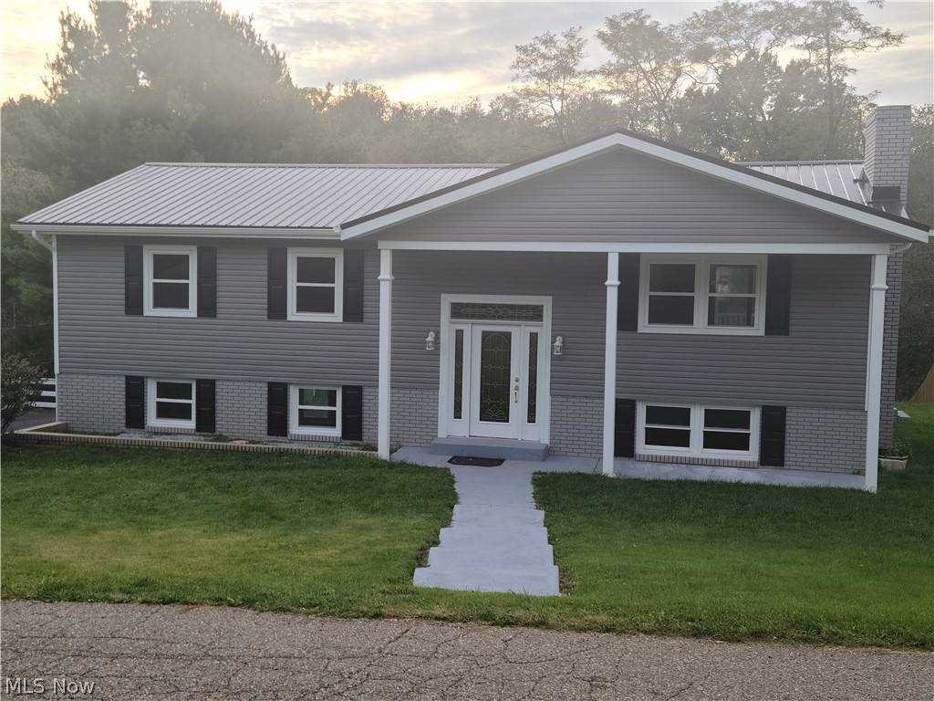 Barnesville, OH 43713,122 Pine LN