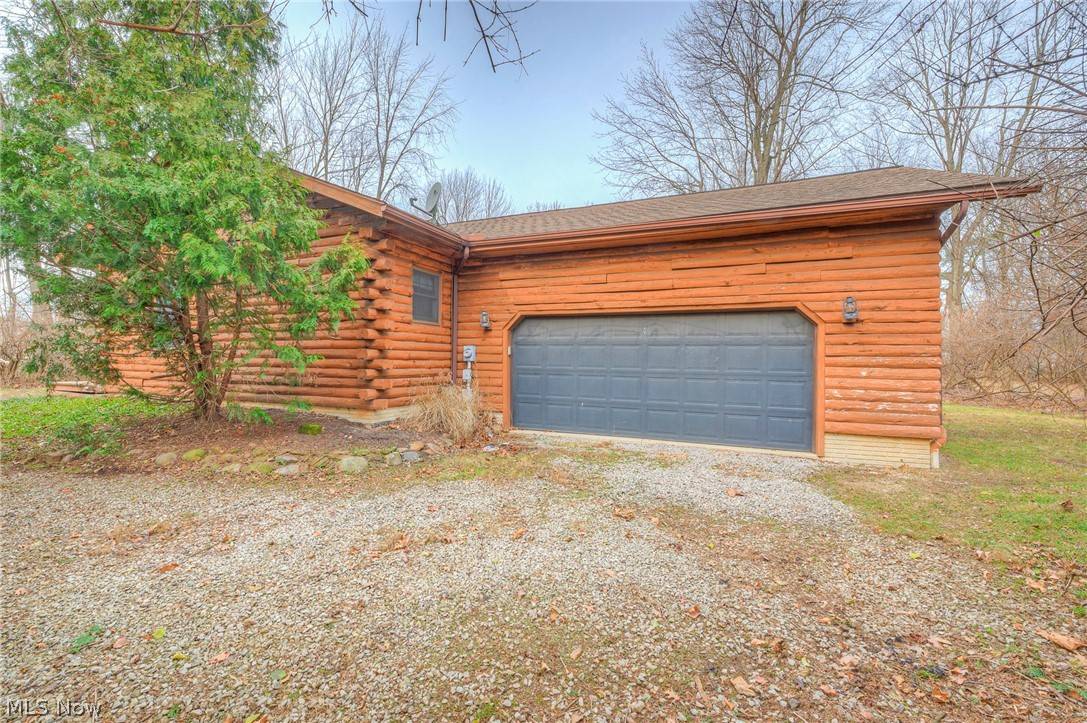 Olmsted Falls, OH 44138,7985 Brookside DR