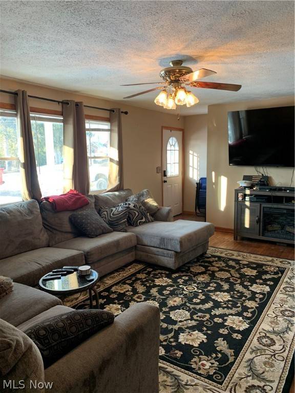 Canton, OH 44705,4716 Magnolia RD NE