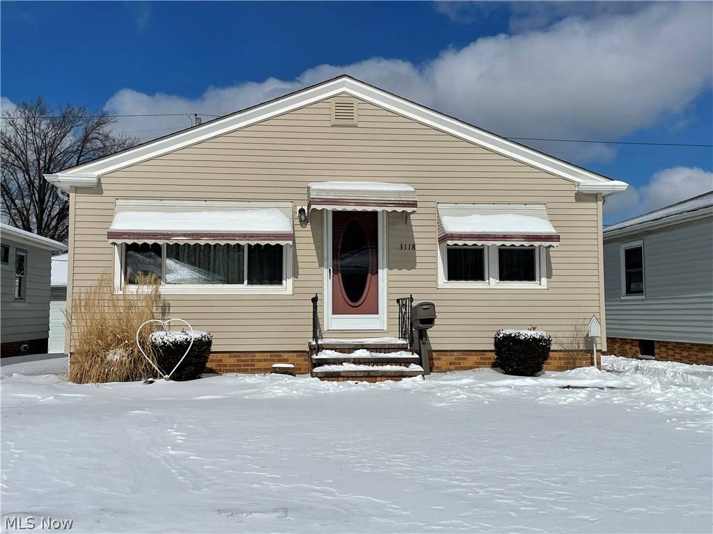 Parma, OH 44134,3118 Wales AVE