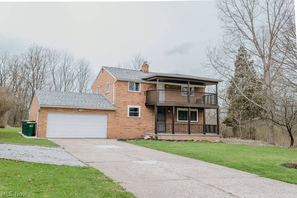 Oakwood Village, OH 44146,7312 Kentucky DR