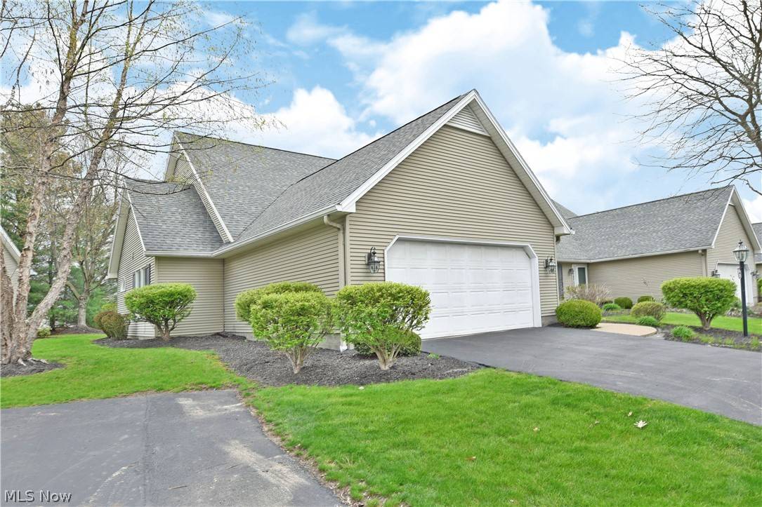 Poland, OH 44514,24 Greystone #12-A