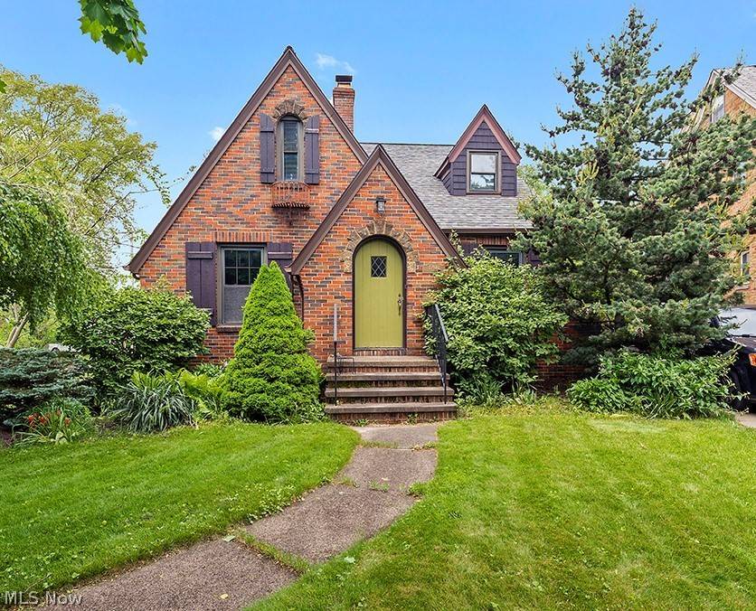 Cleveland, OH 44111,15400 Lydian AVE