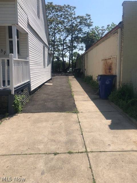 Cleveland, OH 44102,3137 W 99th ST