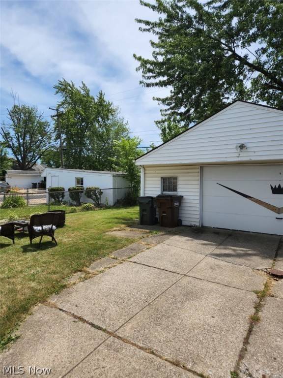 Parma, OH 44129,6007 Merkle AVE