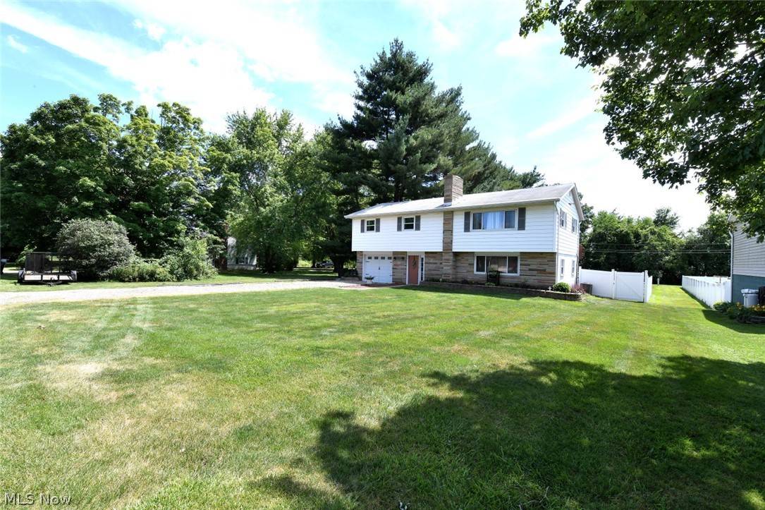 Nashport, OH 43830,6050 Rollins DR