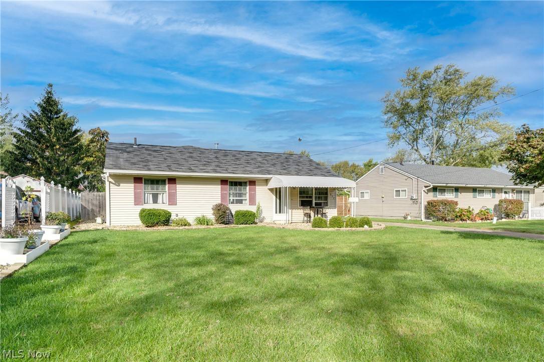Sheffield Lake, OH 44054,932 West DR