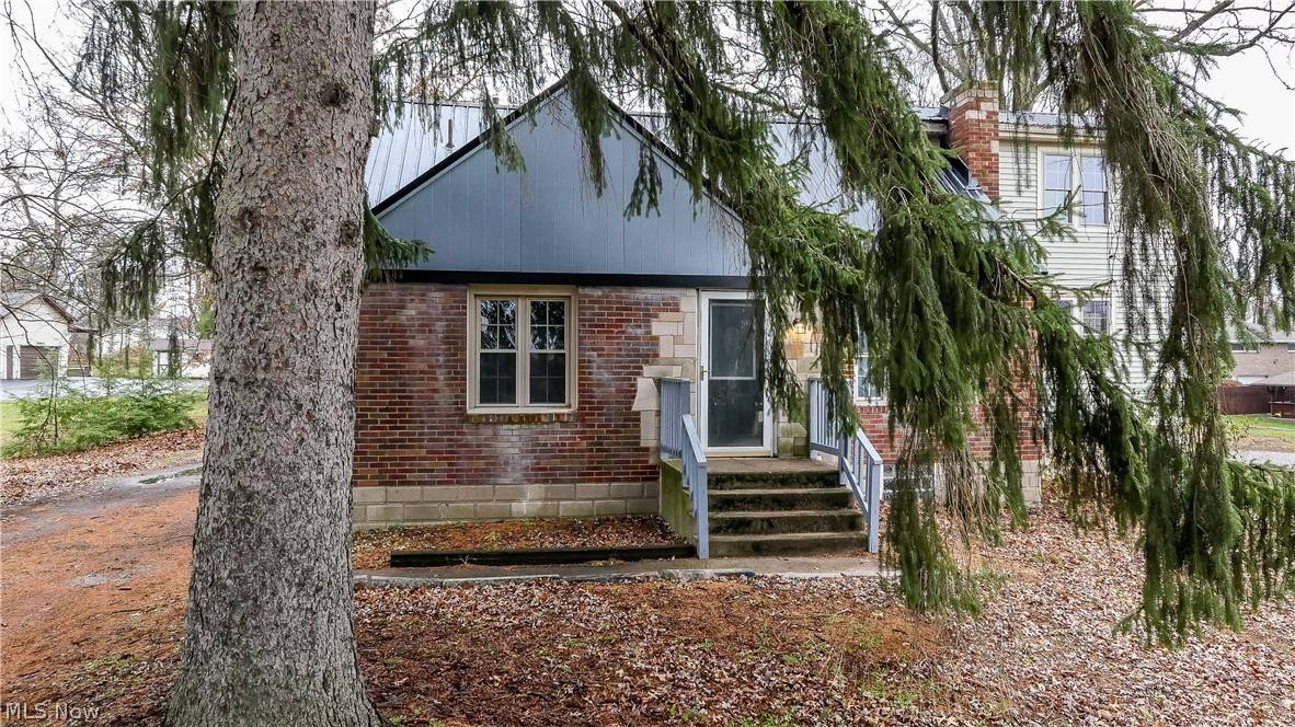 Boardman, OH 44512,254 Mathews RD