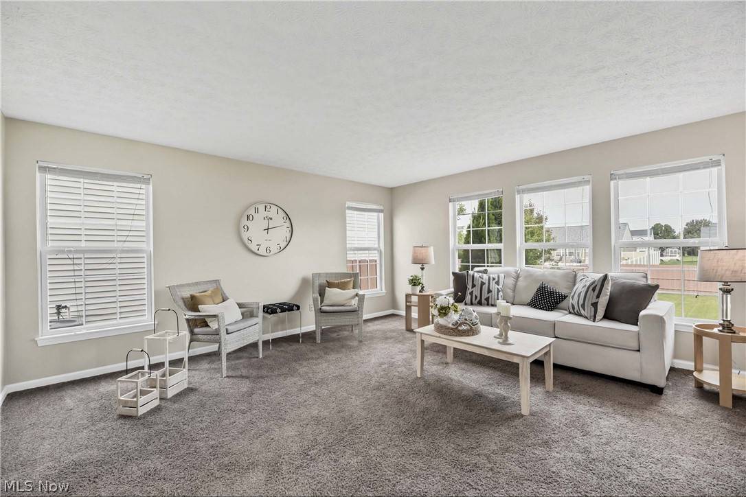 North Ridgeville, OH 44039,38282 Kingston DR