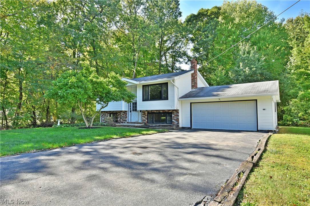 Warren, OH 44484,769 Rosegarden DR NE