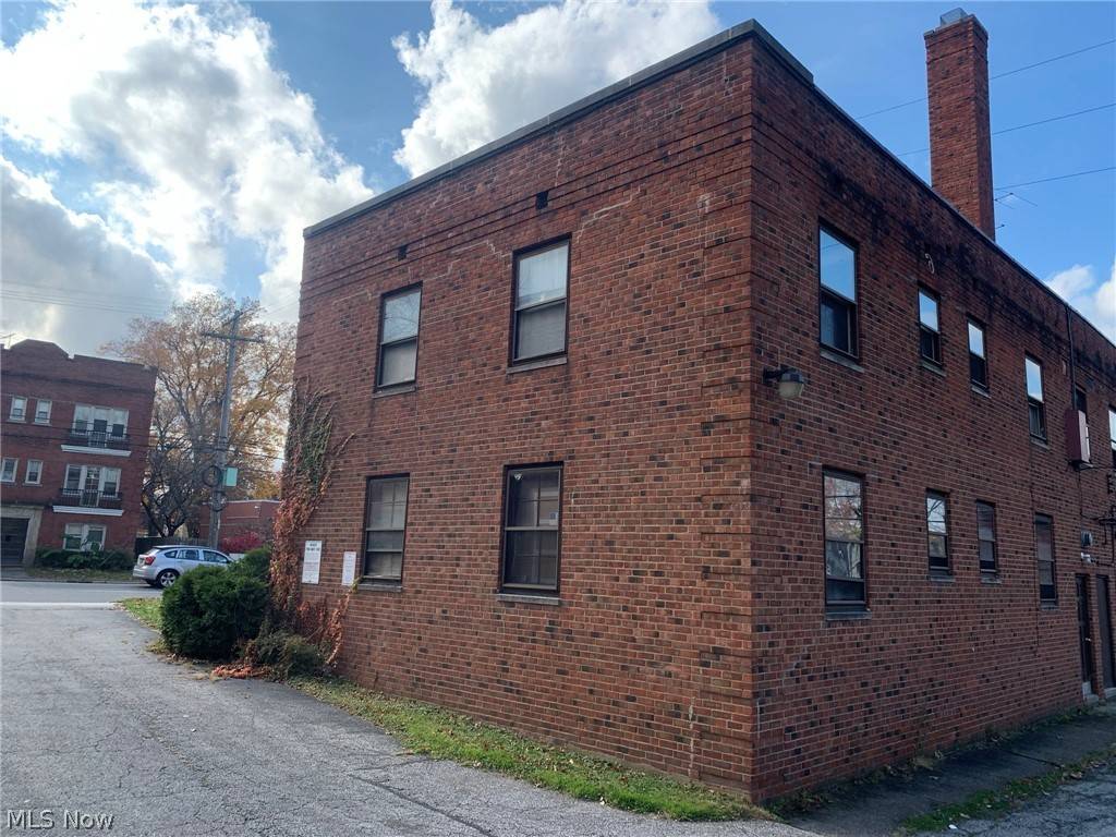 Cleveland Heights, OH 44121,2521 Noble RD