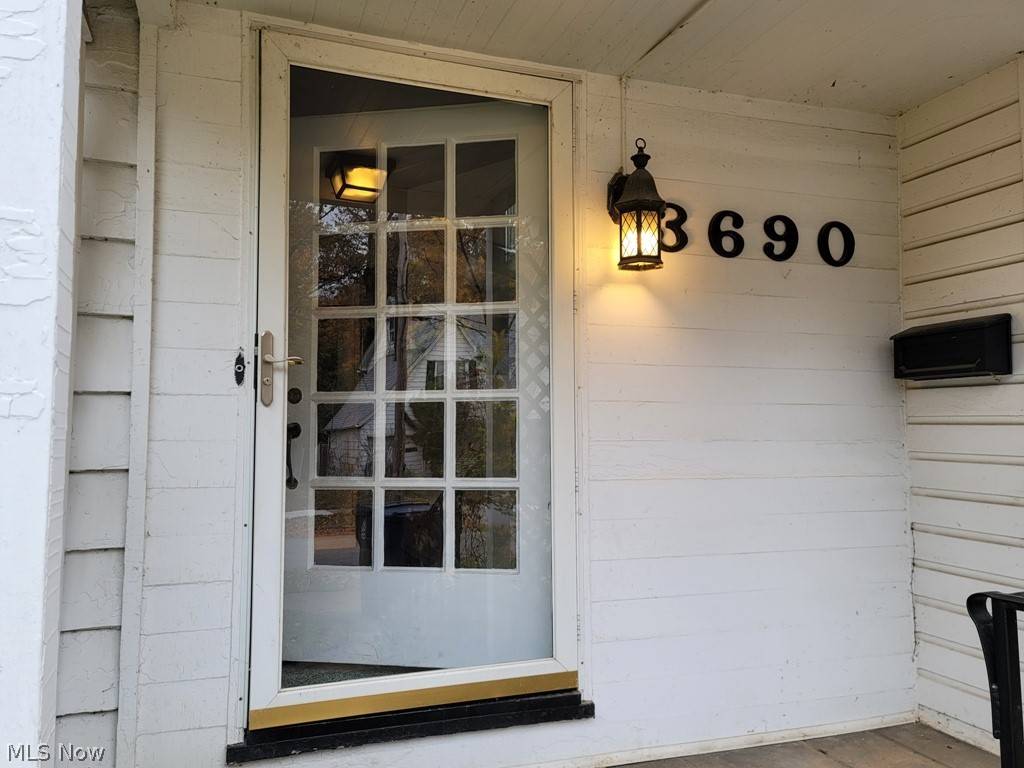 Cleveland Heights, OH 44121,3690 Randolph RD