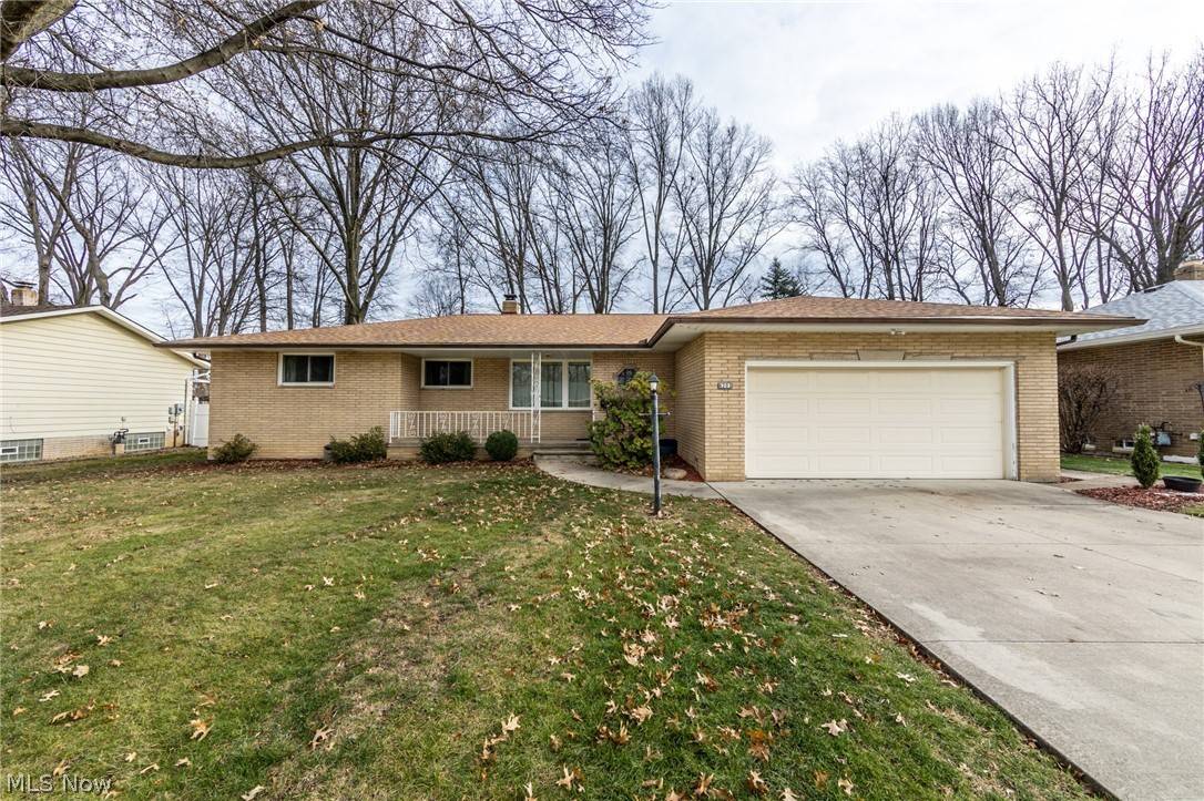 Seven Hills, OH 44131,6203 Saint Joseph DR