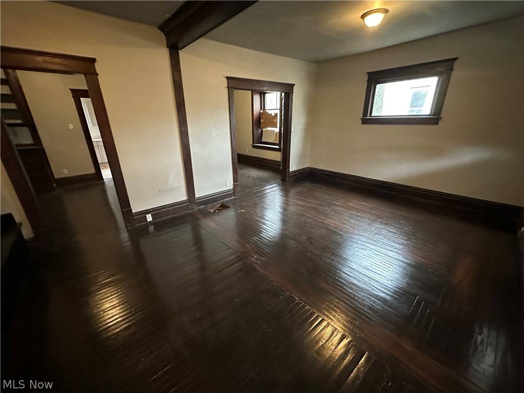 Akron, OH 44304,336 N Adams ST