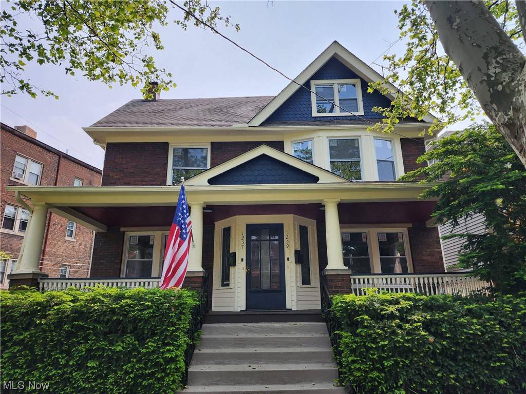 Lakewood, OH 44107,1257 Cove AVE