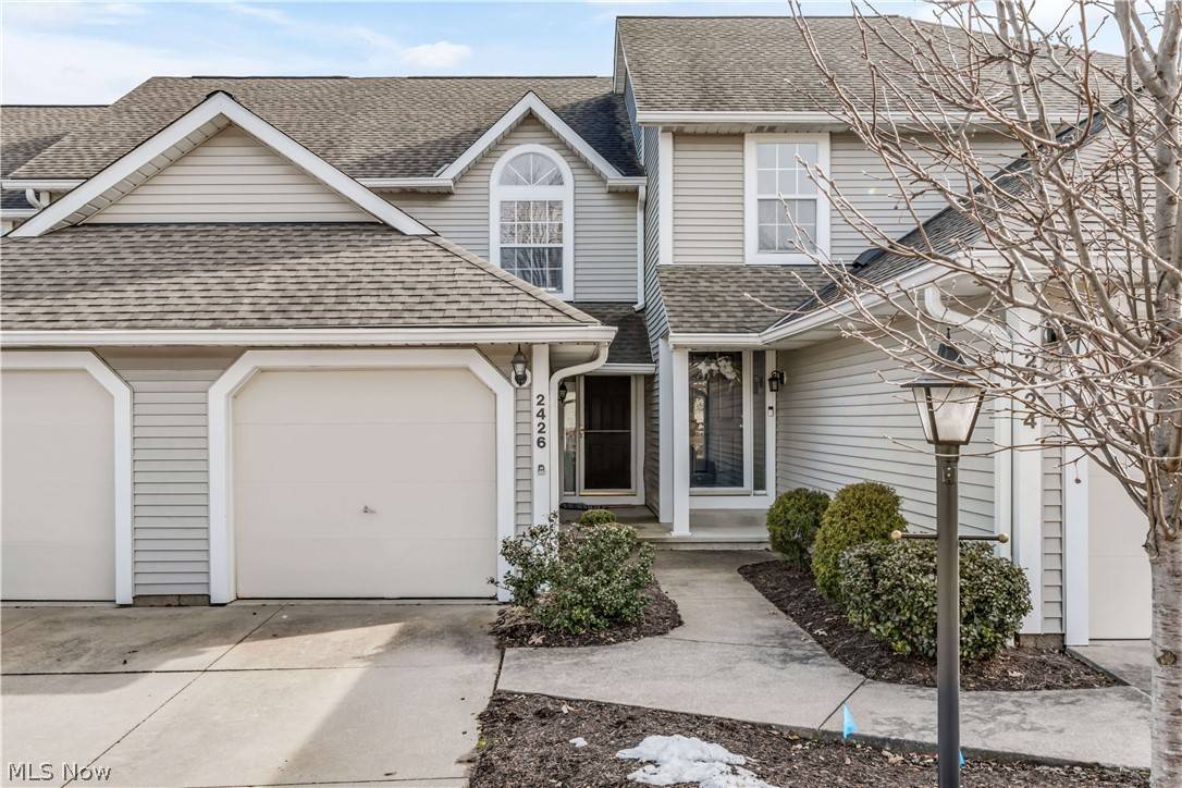 Stow, OH 44224,2426 Wrens DR S