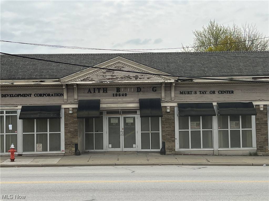 Cleveland, OH 44108,10640 Saint Clair AVE
