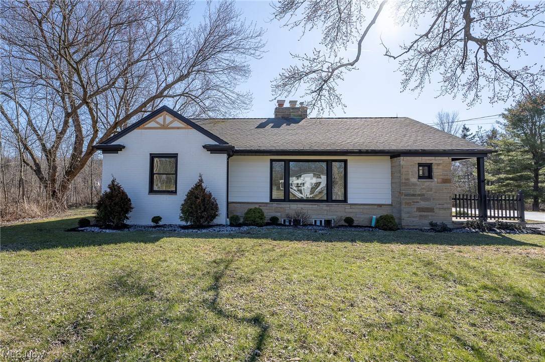 Aurora, OH 44202,624 E Garfield RD