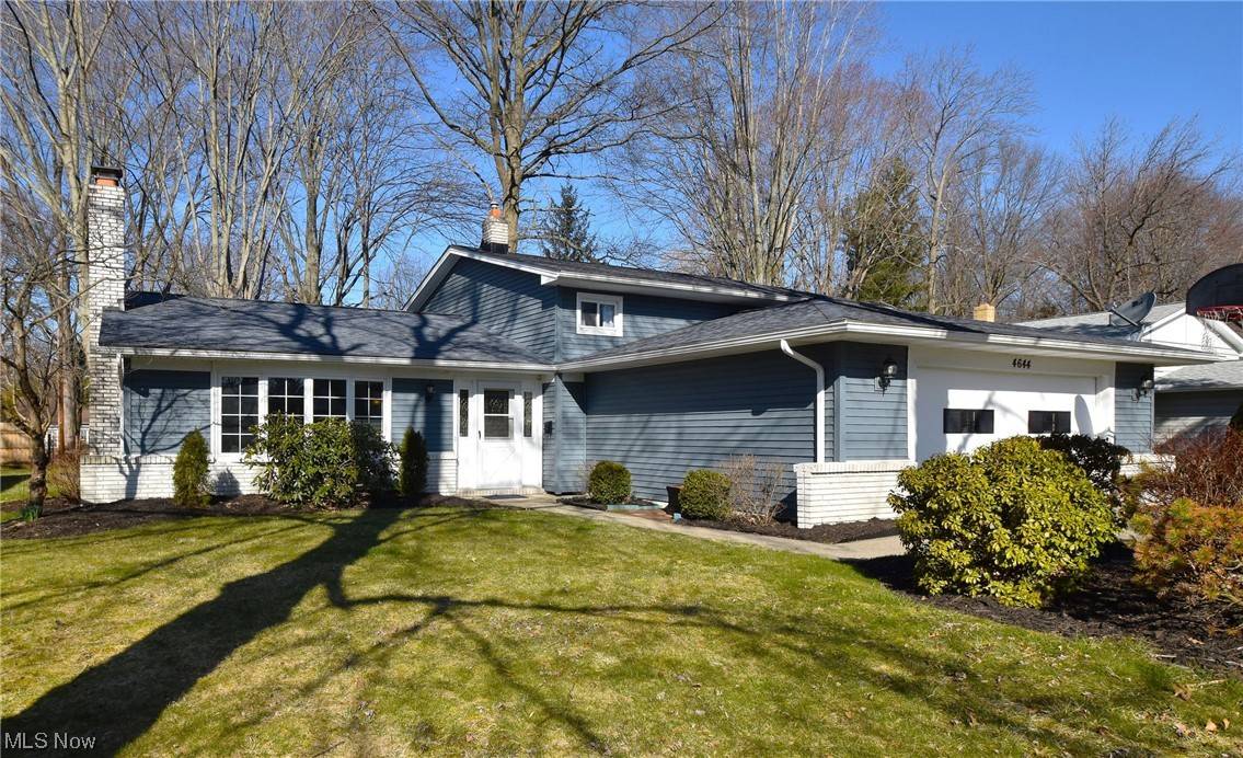 North Olmsted, OH 44070,4644 Azalea LN