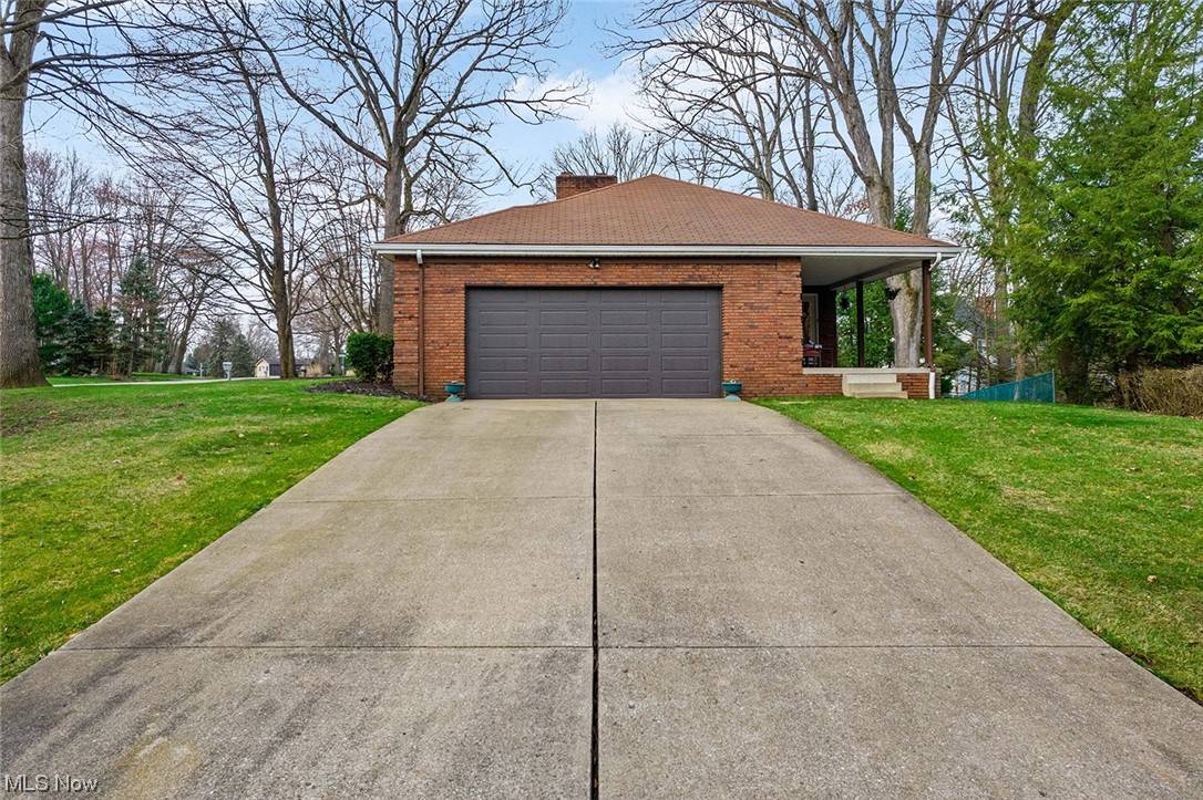 North Canton, OH 44720,5095 Shamrock AVE NW