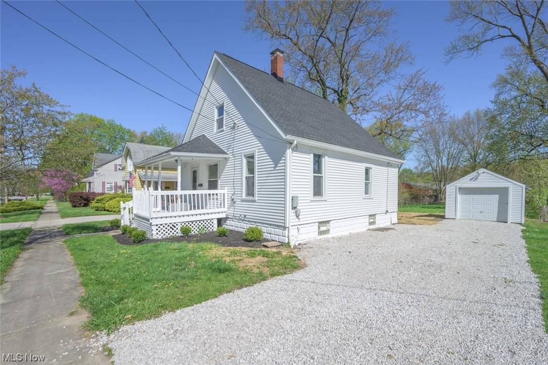 Ravenna, OH 44266,131 E Central AVE