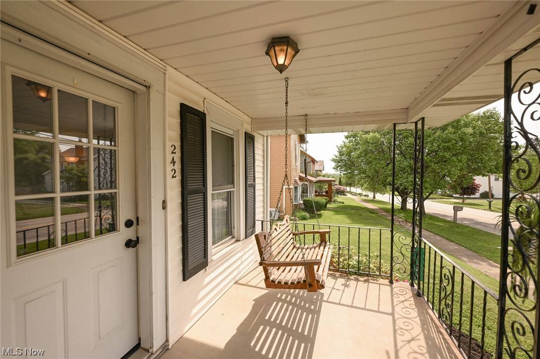 Dalton, OH 44618,242 W Main ST