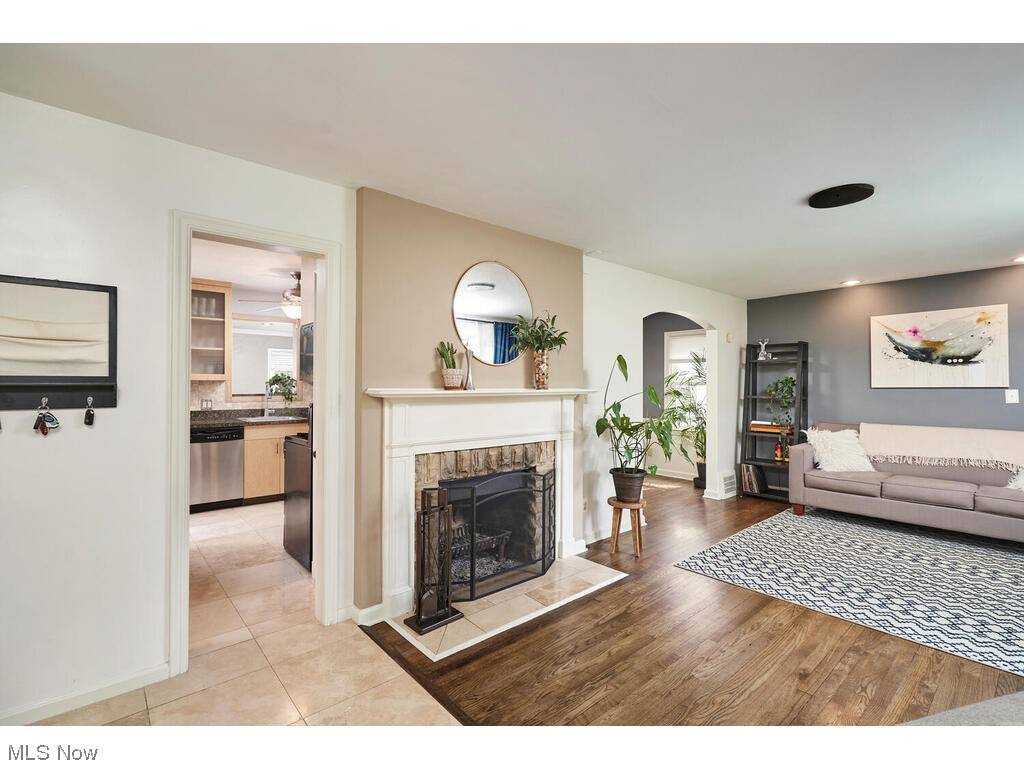 University Heights, OH 44118,4053 Bushnell RD