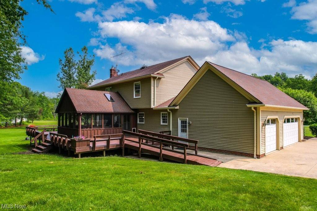 Aurora, OH 44202,575 Deep Woods DR