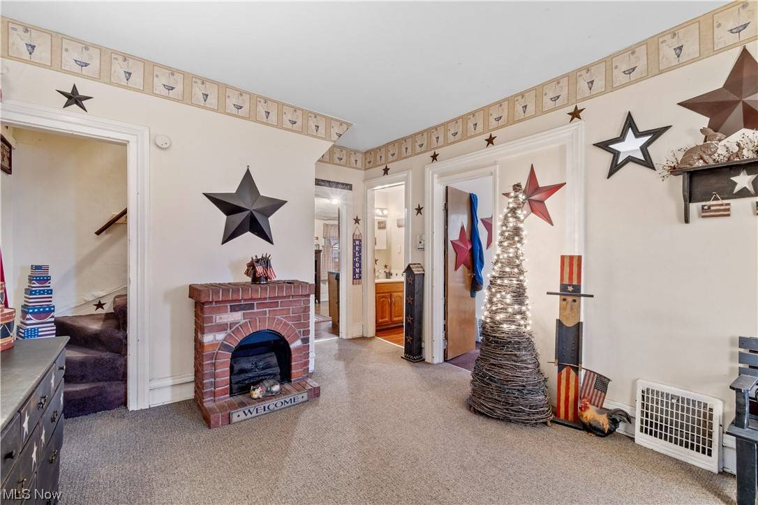 Akron, OH 44303,320 Crosby ST