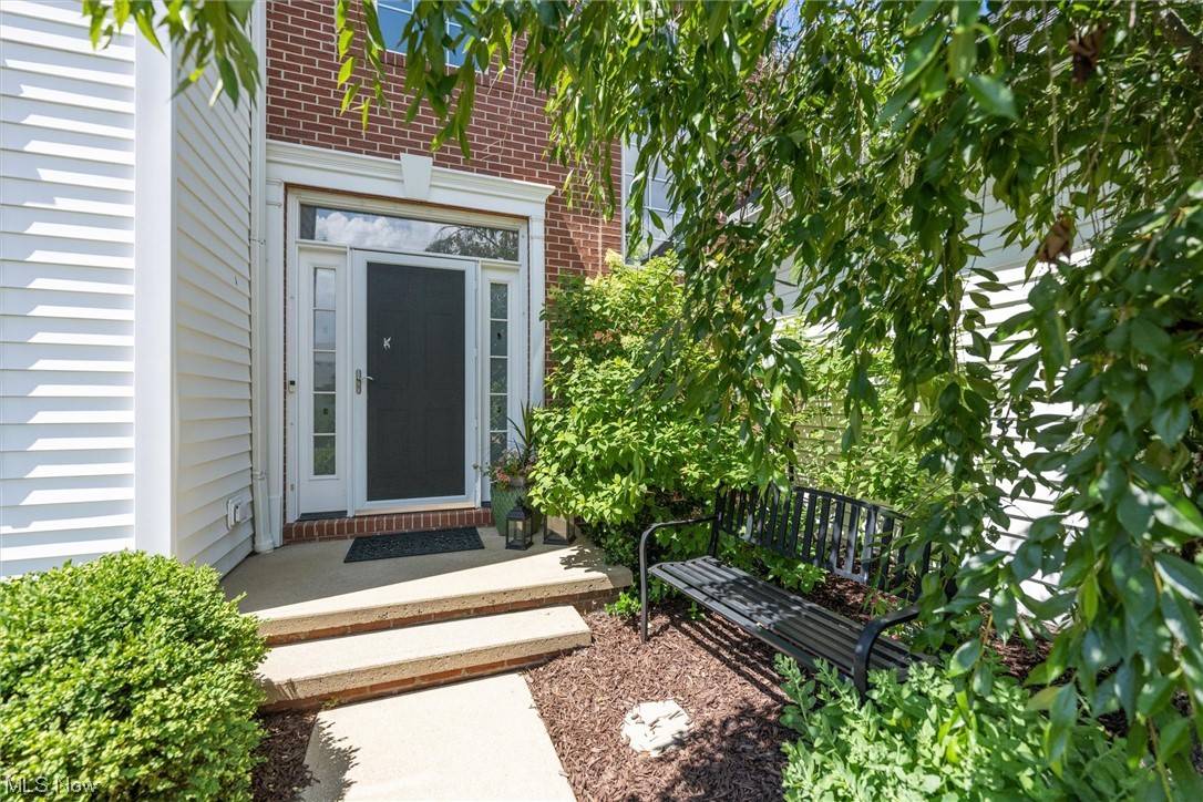 Avon Lake, OH 44012,368 Cascade CT