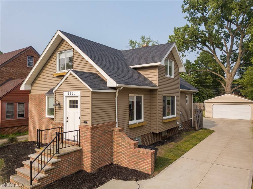 University Heights, OH 44118,2335 Ashurst RD